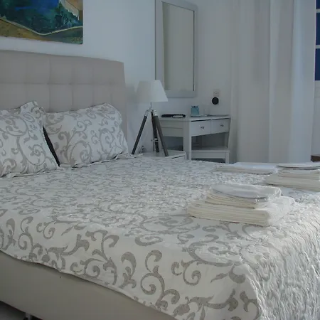 호텔 εvi Evan 갈리사스